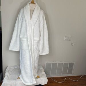 NWT New Kashwere Women's White Soft Plush Belted Long Robe Size XL Loungewear